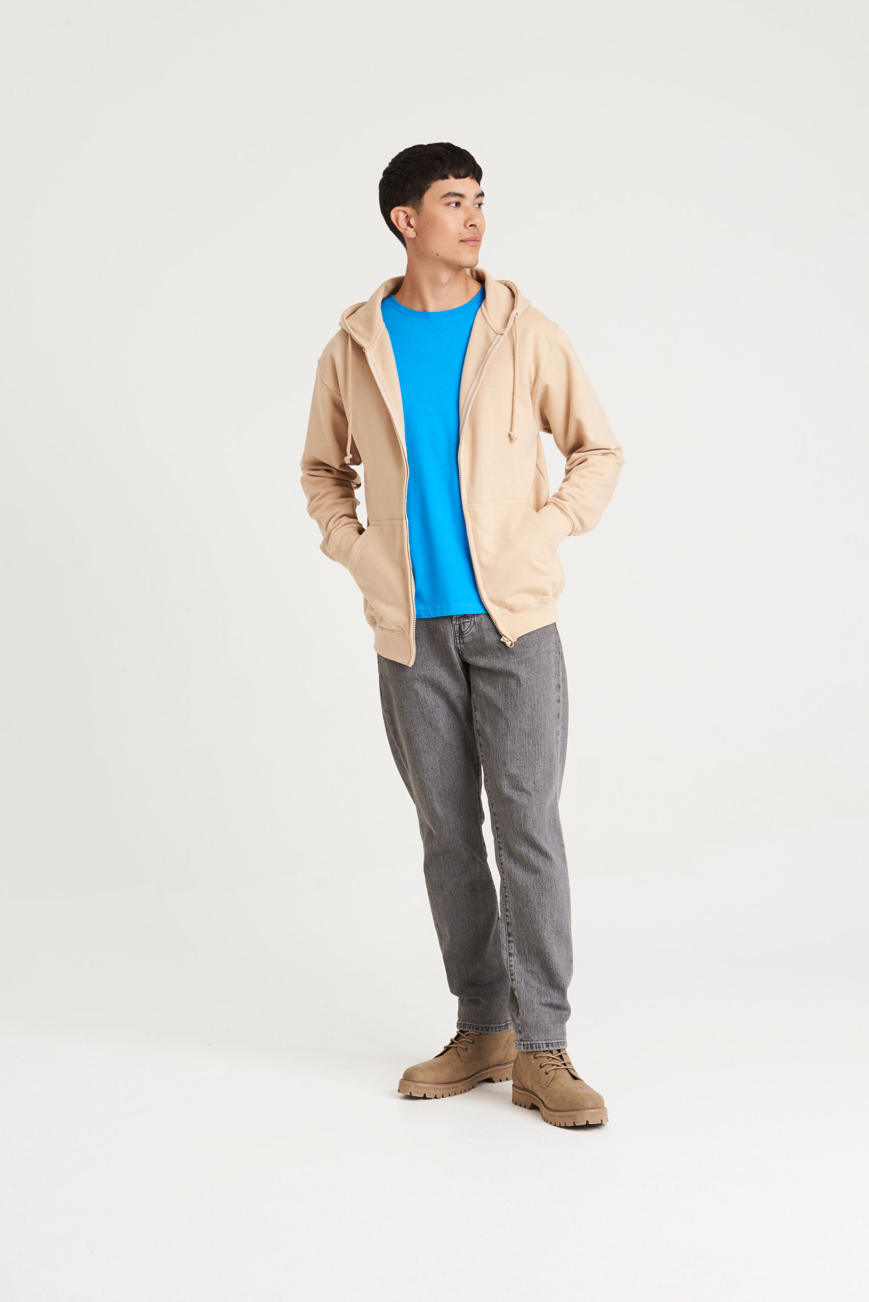 Sweat zippé à capuche – Chaleur & confort au quotidien (logo noir) - extra
